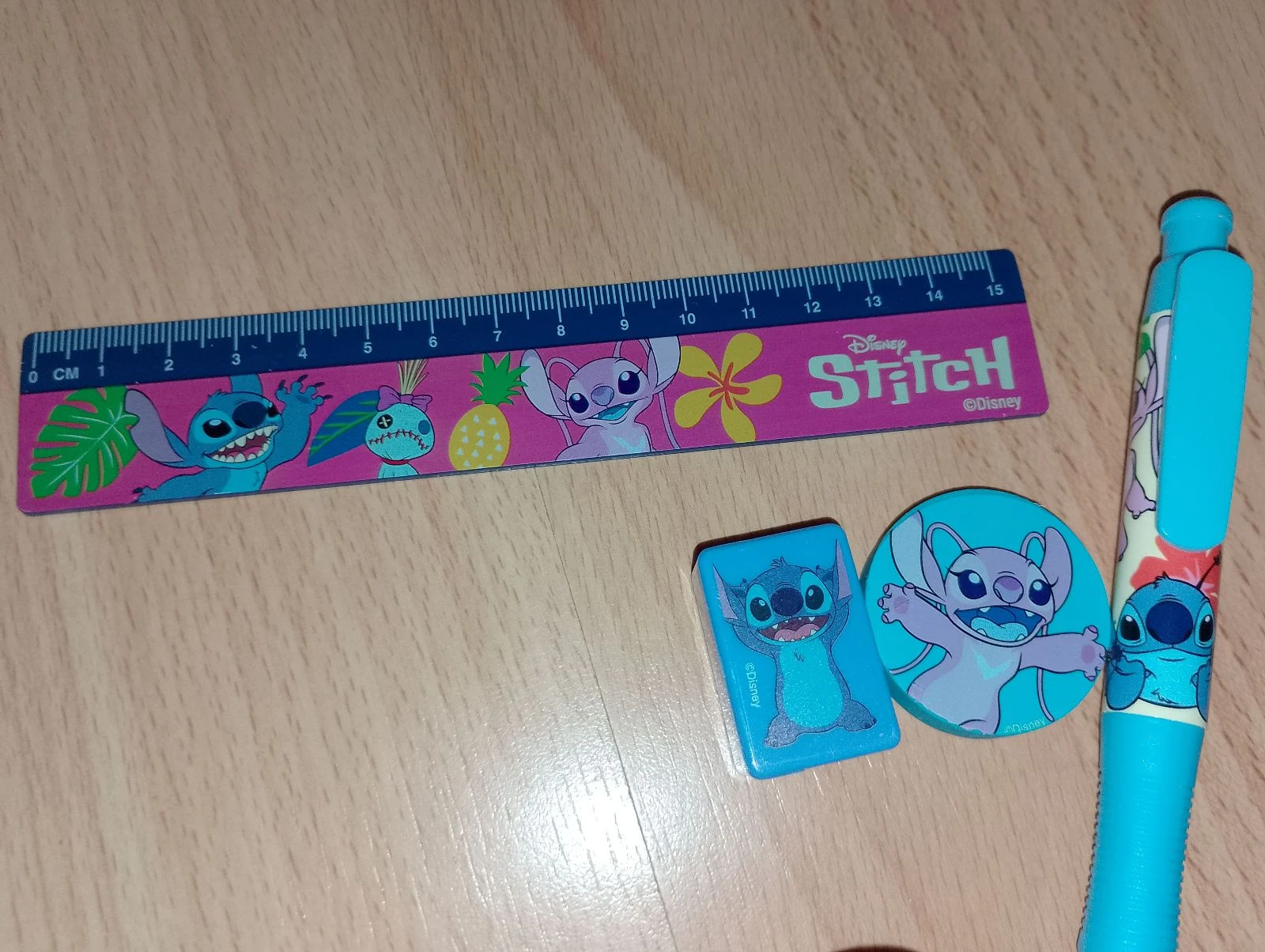 Lote nuevo de papelería Disney Stitch con estuche – photo 6